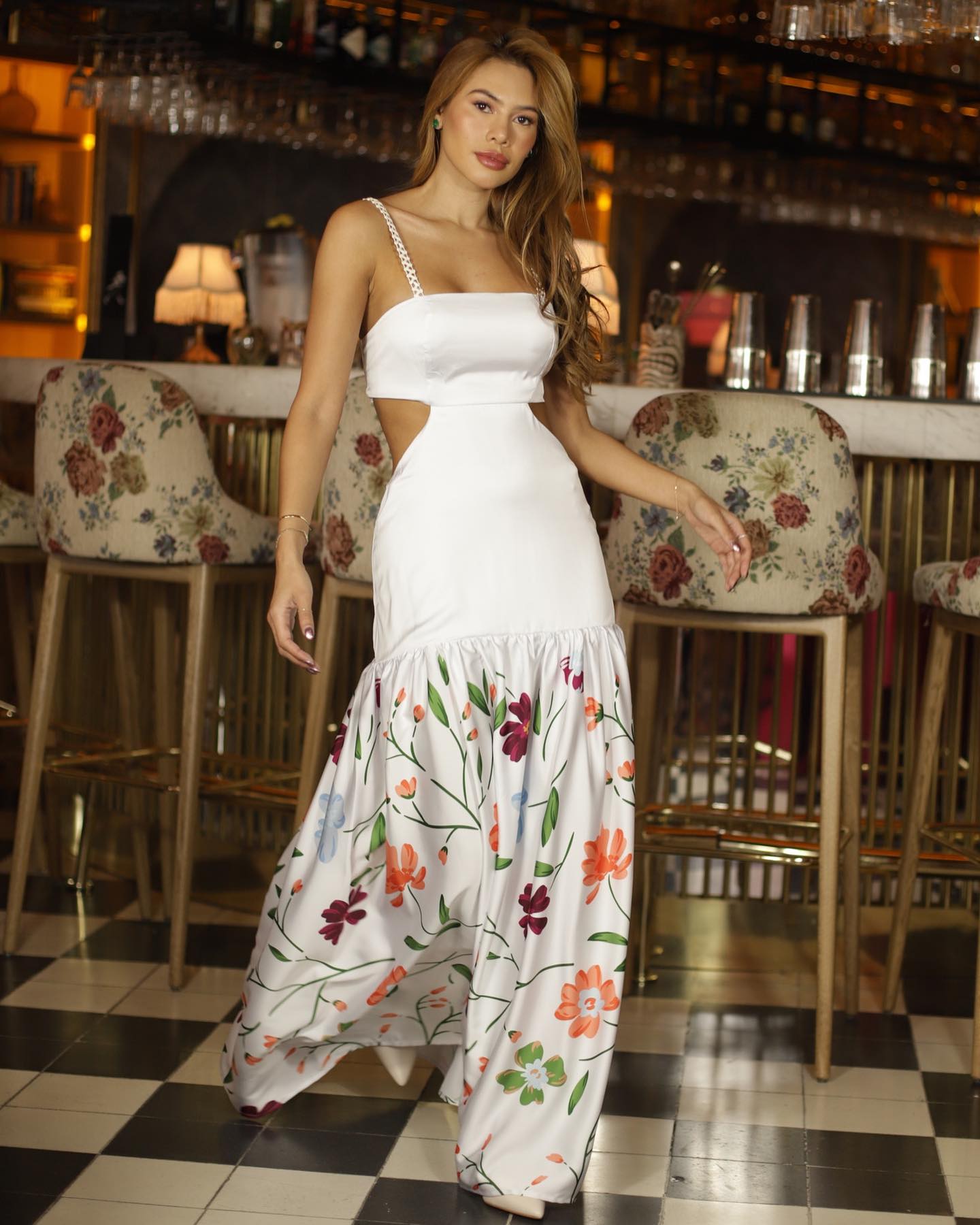 Vestido Blanco Flores seda [VLD117D]